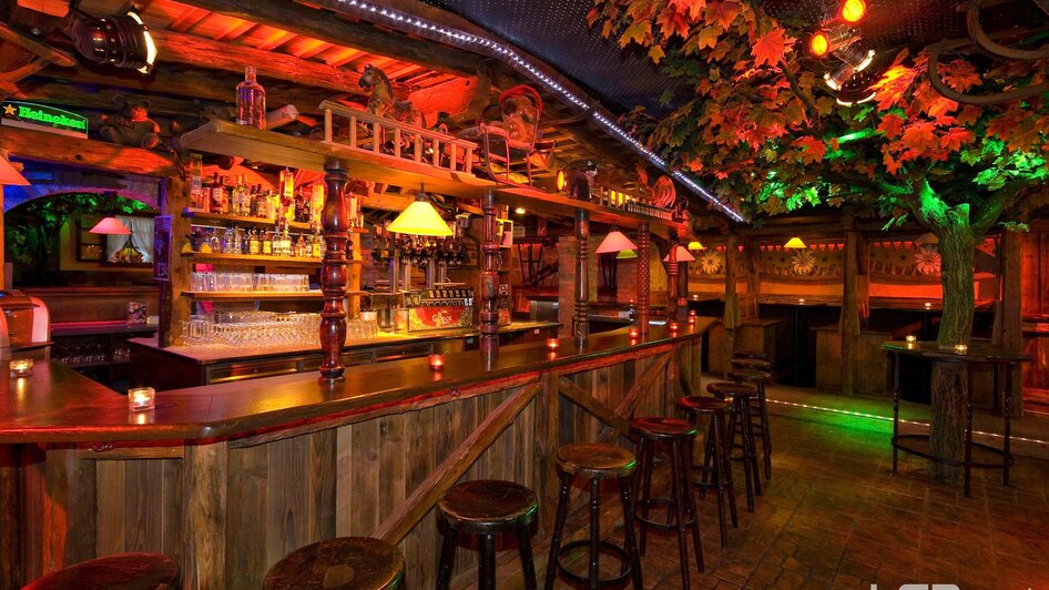 Mausefalle - Baumbar und Hüttenstil | © Mausefalle