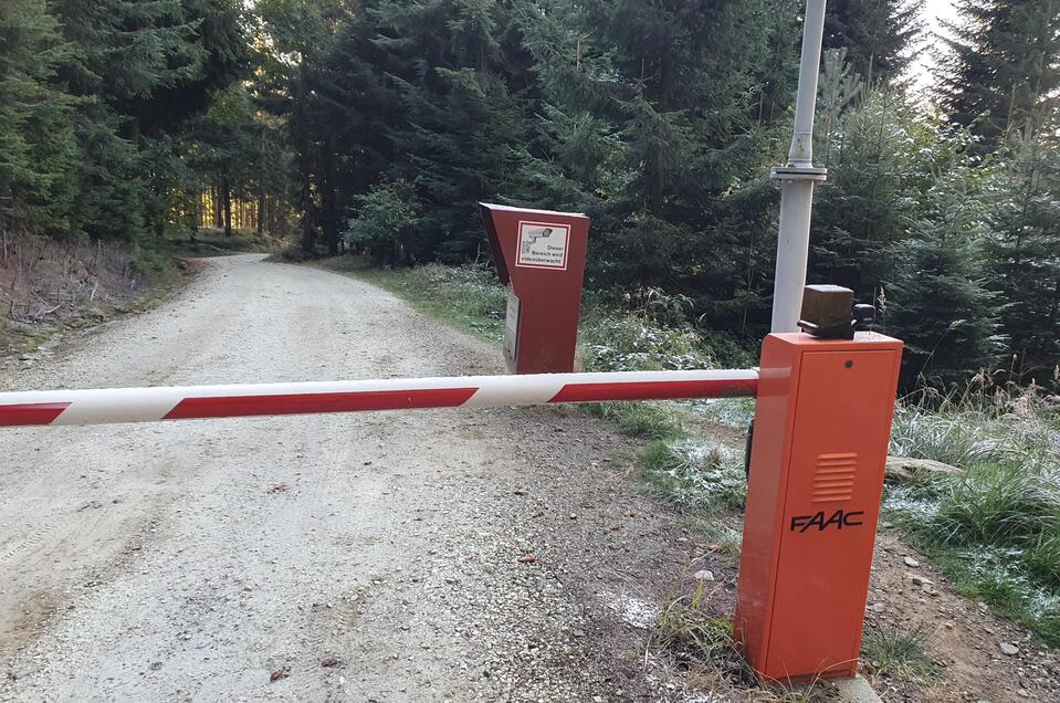 Mautschranke zur Glatzl Trahütten Alm | © Oststeiermark Tourismus Mautstraße Glatzl Trahütten Alm - Impression #1 | © Oststeiermark Tourismus