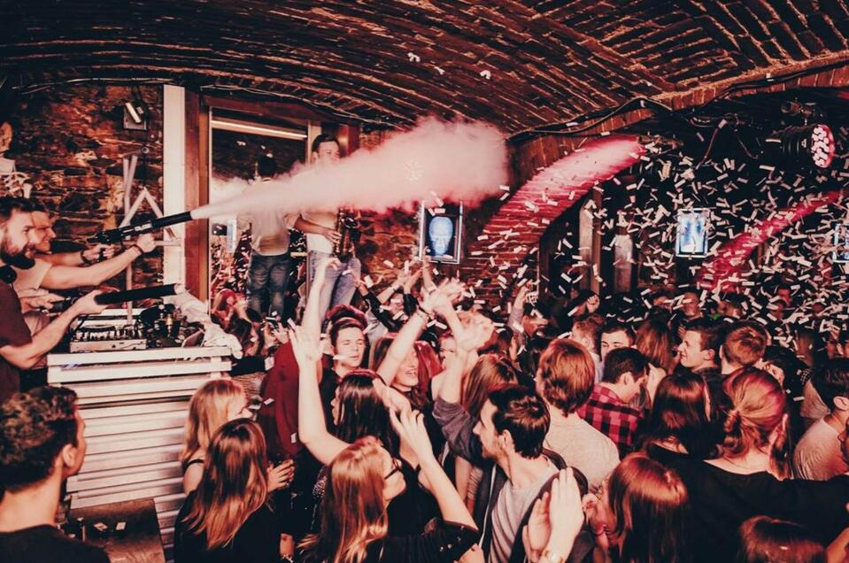 Monkeys - Impression #1 | © Monkeys