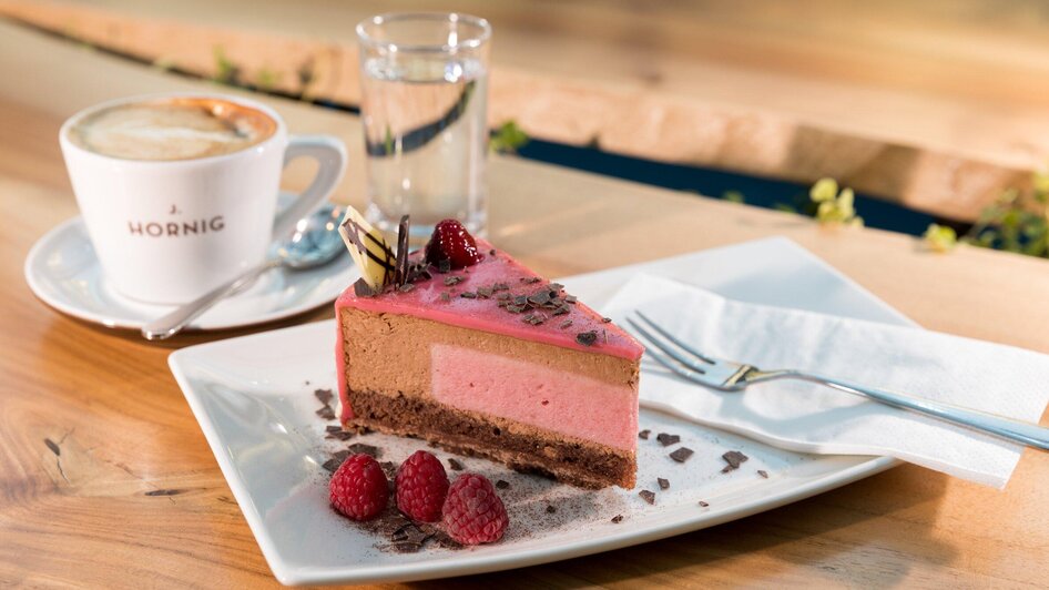 Murinsel Café - Fruchtige Torte | © Graz Tourismus - Harry Schiffer