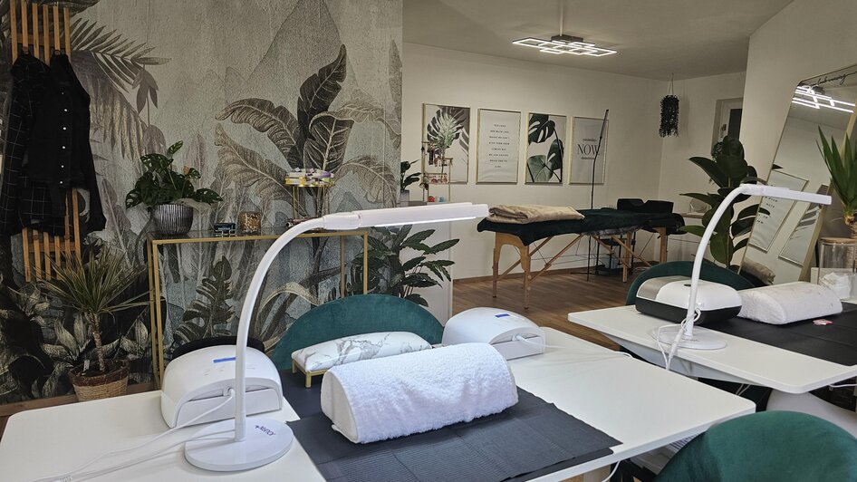 Nagelstudiotisch_Pöllau_Oststeiermark | © Sabrina Kölbl