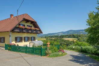 Obsthof Stelzer_Haus_Oststeiermark | © Helmut Schweighofer