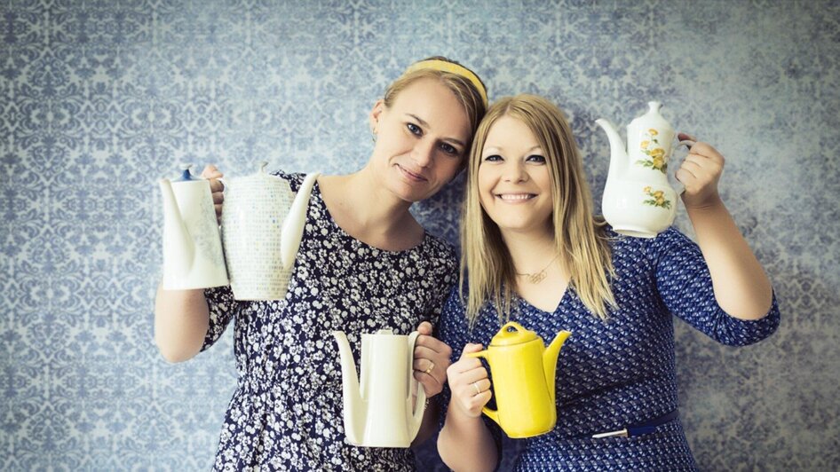 Omas Teekanne - Yuno Khripunova und Sandra Auer | © Omas Teekanne - Evgenia Rieger Photography