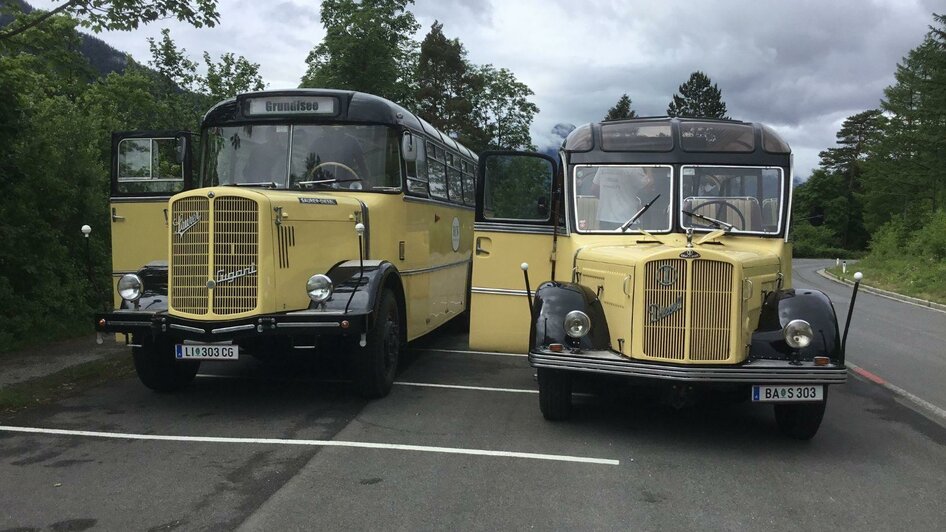 Oldtimer, Altaussee, 2 Busse | © Dr. Herbert Werner