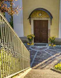 Church entrance | © Kurkommission Bad Blumau | Gerold Schmiderer | © Kurkommission Bad Blumau