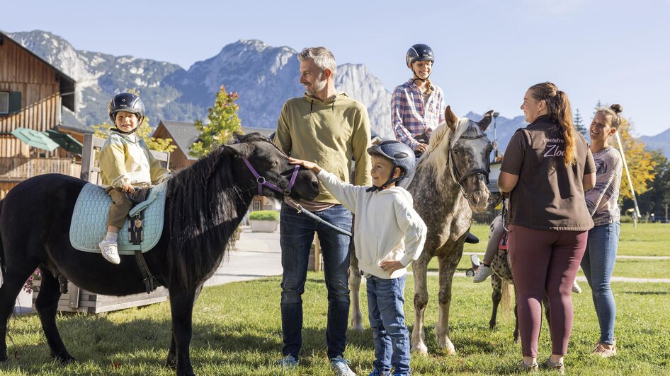 Ponyabenteuer und Reiten im Narzissendorf Zloam (8 | © www.zloam.at