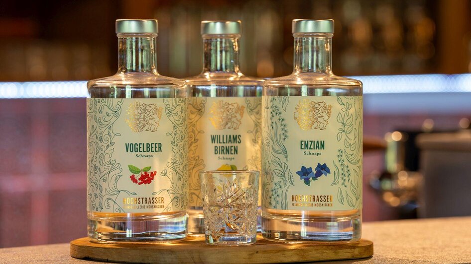 Alpen Arnika, Tauplitzalm, schnapps | Hotel Alpen Arnika | © Hotel Alpen Arnika Alpen Arnika, Tauplitzalm, Schnäpse | © Hotel Alpen Arnika