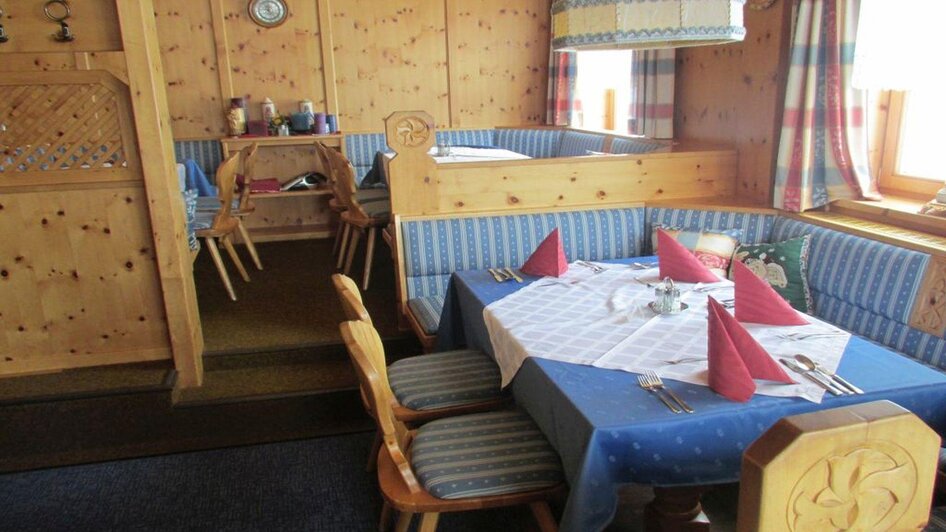 Alpen Arnika, Tauplitzalm, set table | Hotel Alpen Arnika | © Hotel Alpen Arnika Alpen Arnika, Tauplitzalm, gedeckter Tisch | © Hotel Alpen Arnika