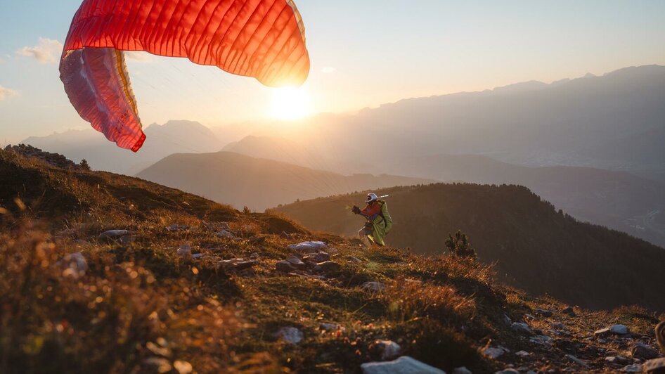 Paragleiter beim Start | © Christoph Lukas