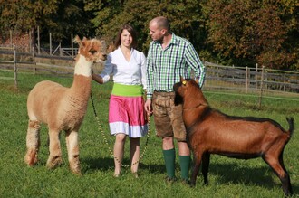 Siegerlturm goats_Family_Eastern Styria | © Siegerlturm Alpakas