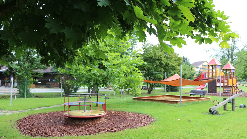 Drehspiel_Spielplatz Kaindorf_Oststeiermark | © Tourismusverband Oststeiermark