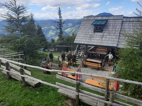 Stoahand Hut_Outside_Eastern Styria | © Stoahandhütte