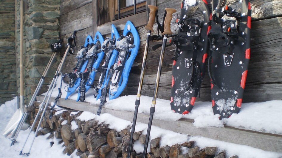 Stoakoglhütte_Schneeschuhe_Oststeiermark | © Stoakoglhütte