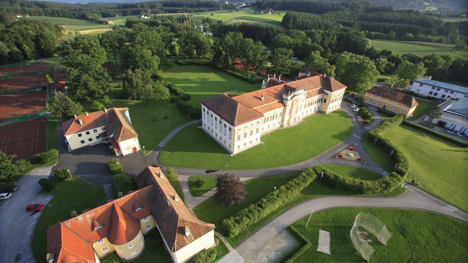 Schloss Schielleiten_Luftansicht_Oststeiermark | © Tourismusverband Oststeiermark