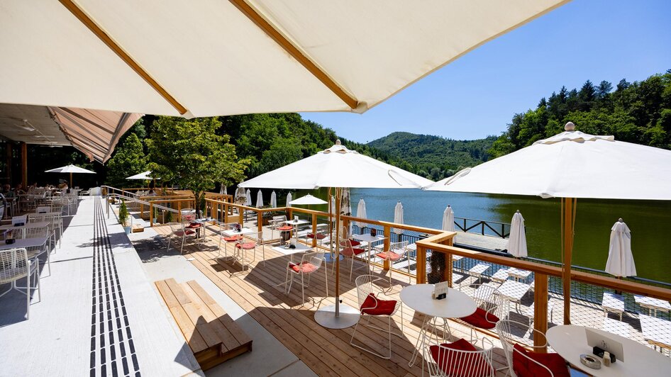 Thaler See Garten Terrasse | © Region Graz, Harry Schiffer