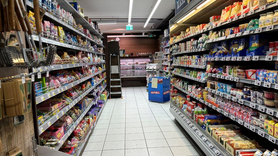 Unimarkt, Grundlsee, Gang | © Sophie Eggenreitter
