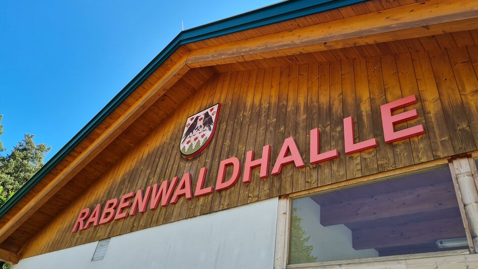 Rabenwaldhalle_Aussenansicht_Oststeiermark | © Tourismusverband Oststeiermark