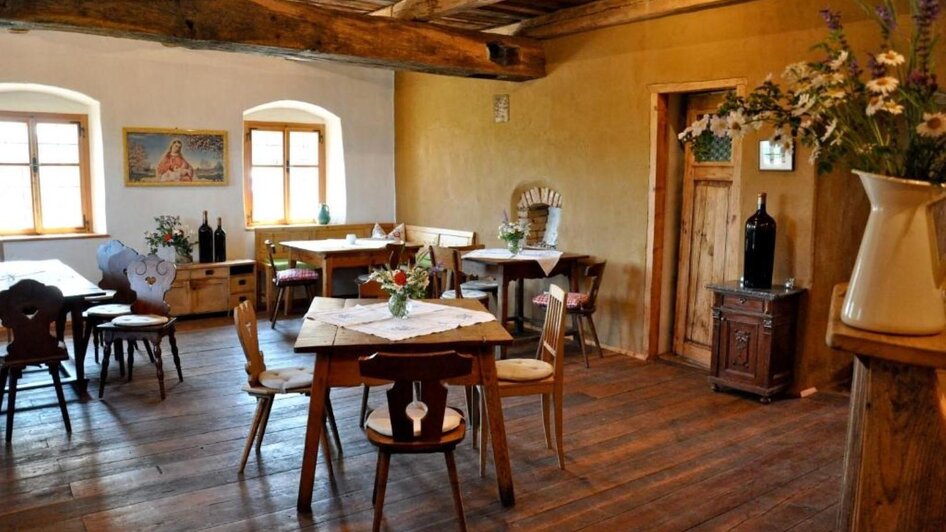 Weingut Kögl uriger Buschenschank |  Tamara Kögl | © Weingut Kögl | Tamara Kögl Weingut Kögl uriger Buschenschank | © Weingut Kögl | Tamara Kögl