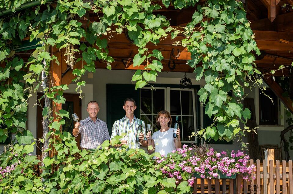 Weinhof Buschenschank Fam. Pieber - Impression #1 | © TVB Bad Waltersdorf