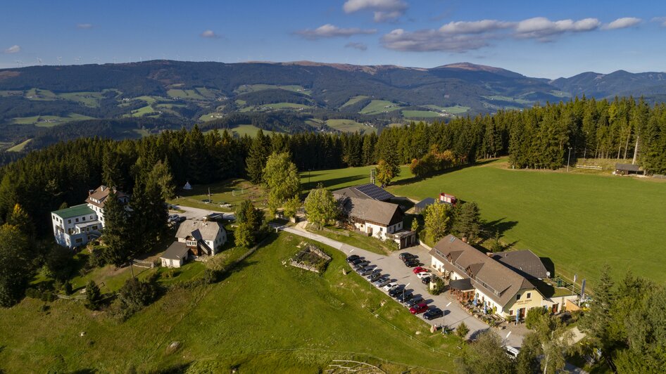 Wiaz'Haus Orthofer_Luftaufnahme_Oststeiermark | © Gasthof Orthofer