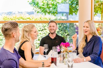 Dinner | © Mias Photoart