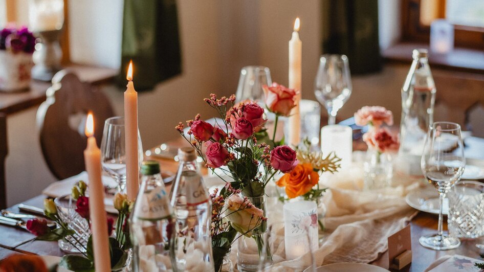 Hochzeit 2023 Rot | Knappenhof Eichberg Hochzeit 2023 Rot