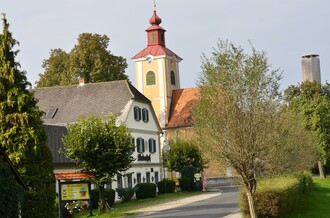 Inn Lindenhof_house view_East Styria | © Wirtshaus Lindenhof