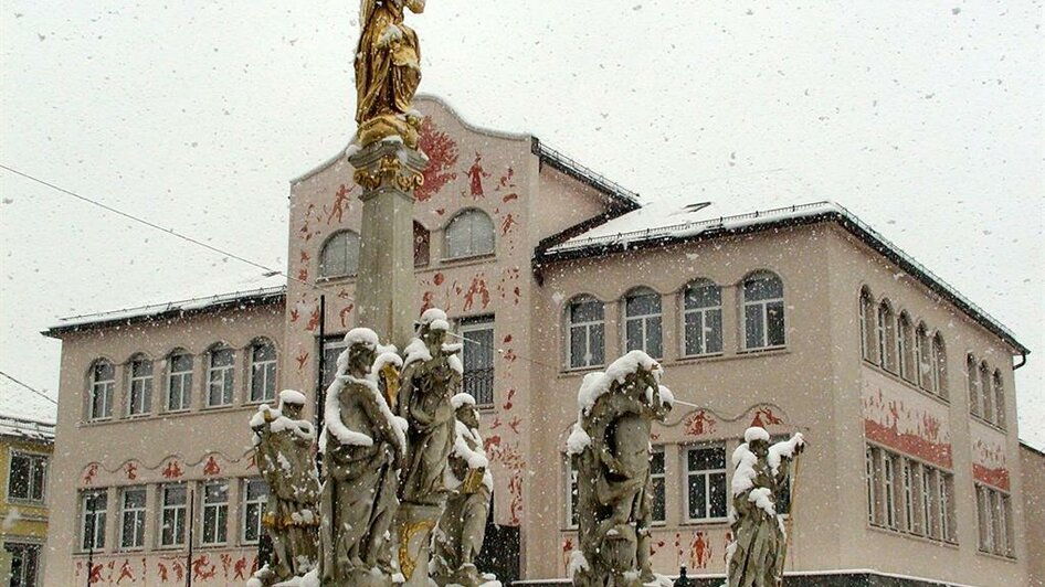 Arik-Brauer-Rathaus-Voitsberg_Winter | © Robert Cescutti