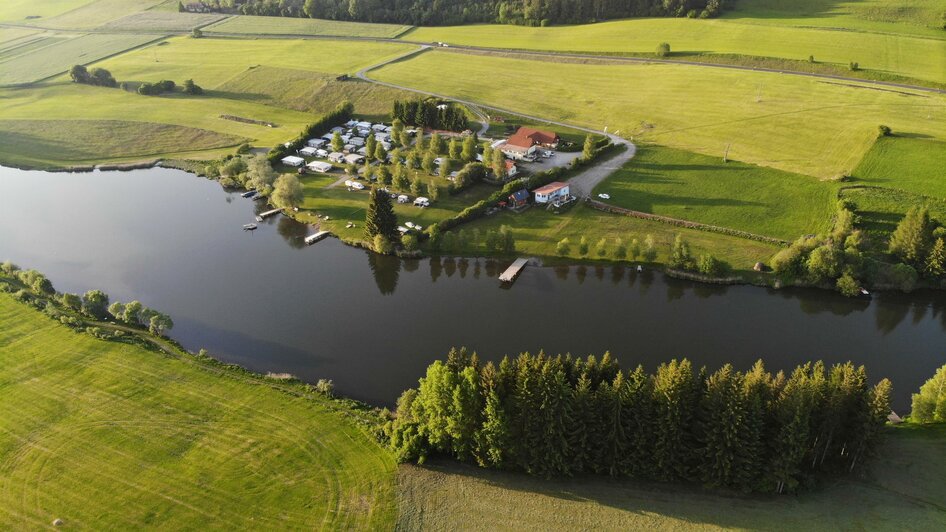 Badesee von Oben | © Konrad Stückelberger