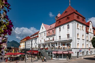 Pirker am Hauptplatz mit Panorama-Terrasse | © Pirker GmbH Mariazell