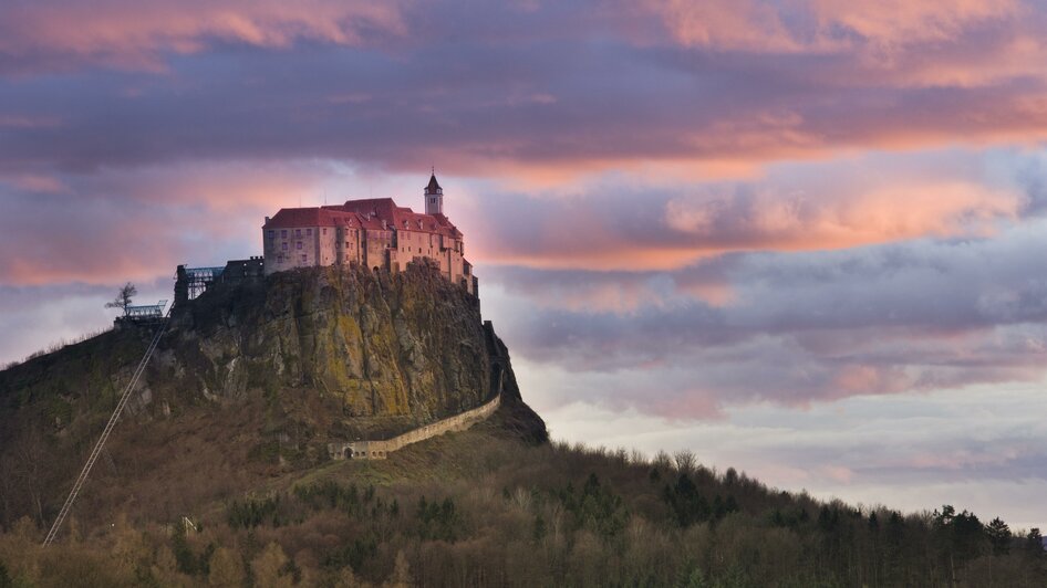 Die Riegersburg im Abendrot | © Schlösserstraße, Franz Suppan