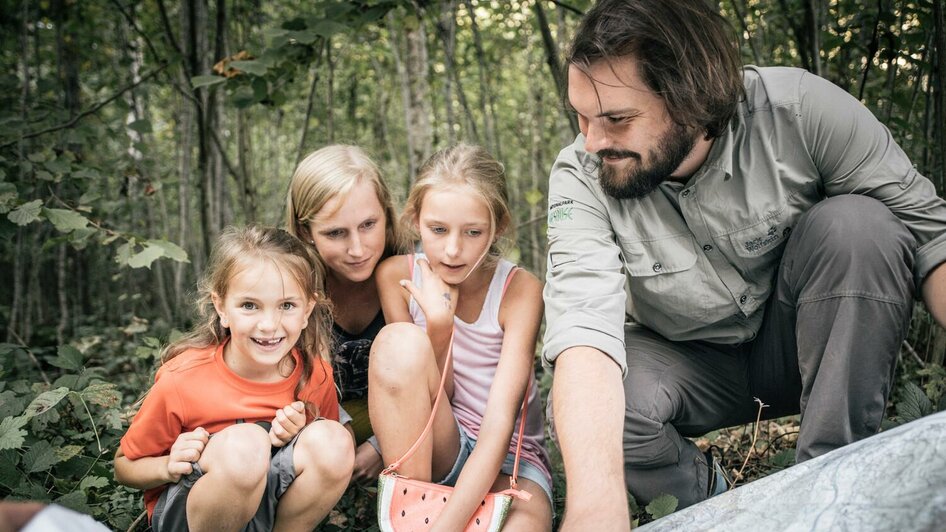 Betreuung durch einen Nationalpark Ranger | © Stefan Leitner