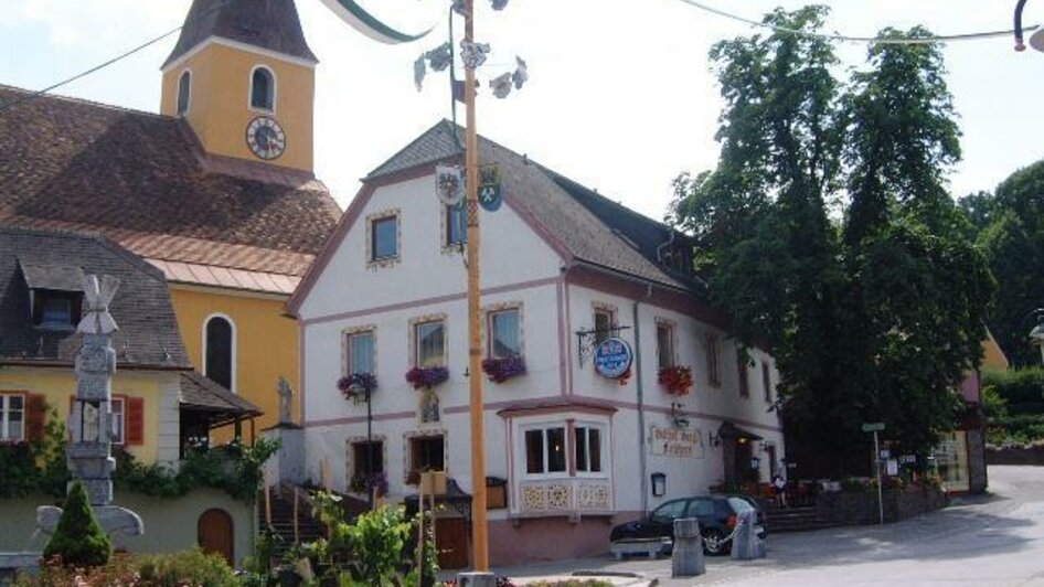 Gasthaus Gangl_Außenansicht | © K.K.