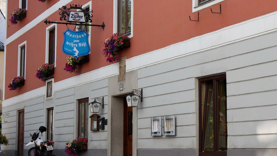 Gasthof Weißes Rößl, Bad Aussee, Eingang | © TVB Ausseerland - Salzkammergut_Viola Lechner