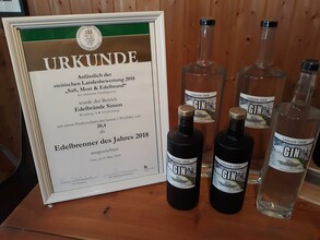 Gin, Edelbrände & Liköre - Franz Simon | © Franz Simon