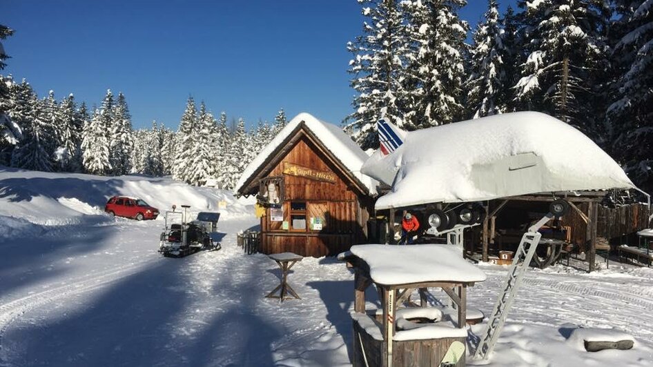 Gipfelhütte auf der Hebalm | © Kluflifte