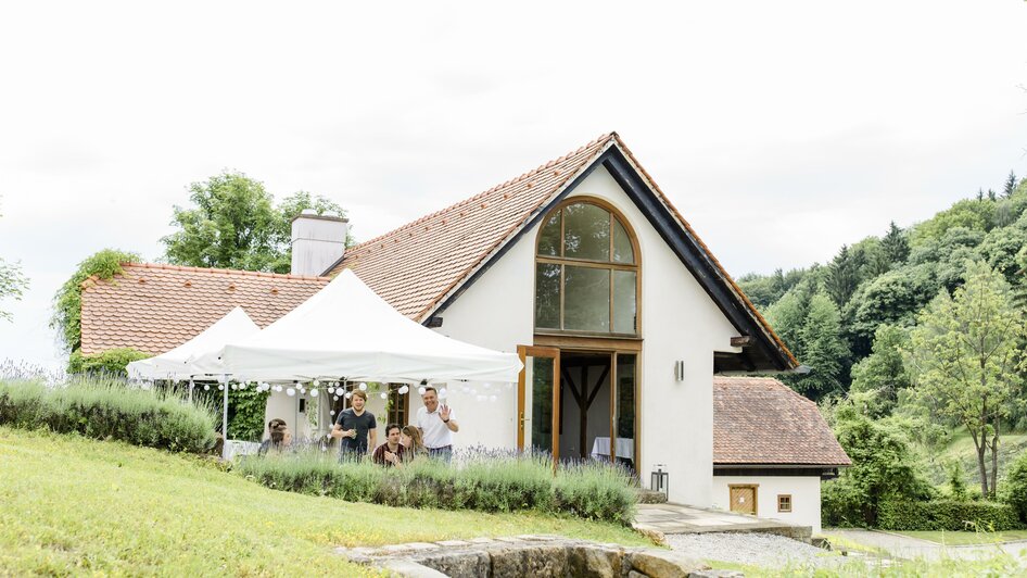 Terasse am Hochzeitsweingut | © Karin Bergmann Photographer