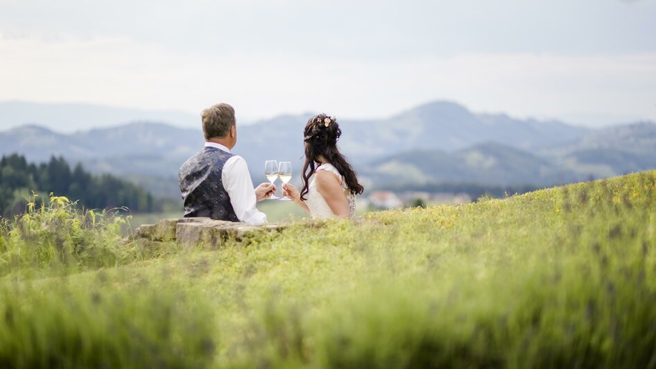 Motiv für das perfekte Hochzeitsbild am WEingut | © Karin Bergmann Photographer