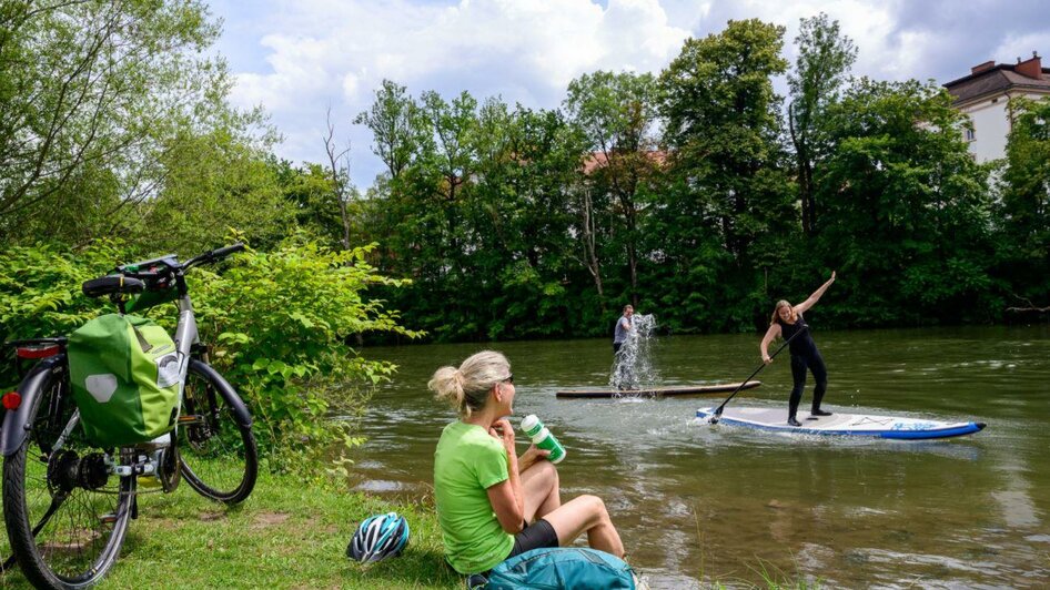 Stand Up Paddling auf der Mur | © LE Bootshaus