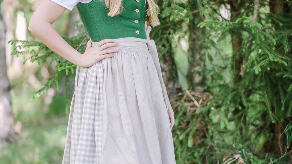 Dirndl aus 100% Naturfasern