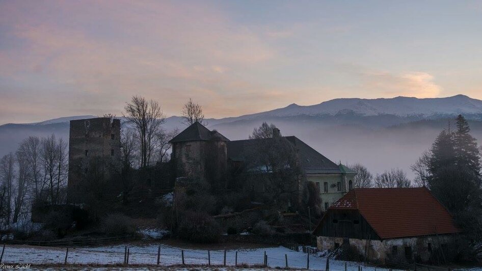 Schloss Lind im Winter | © Werner Lückl