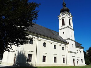 Stadtpfarrkirche Außen 2