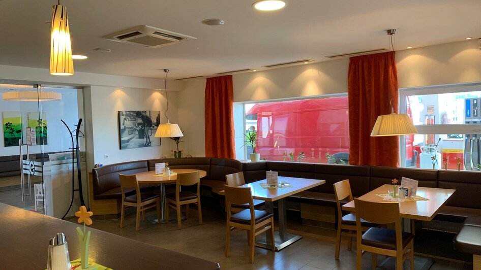 Cafe