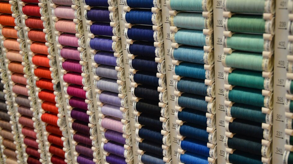 Garnsortiment bei Trachten Pachatz | © Trachten Pachatz Garnsortiment bei Trachten Pachatz | © Trachten Pachatz