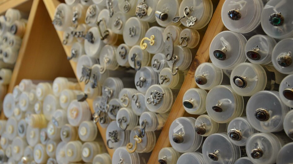 Knopfsortiment bei Trachten Pachatz | © Trachten Pachatz Knopfsortiment bei Trachten Pachatz | © Trachten Pachatz