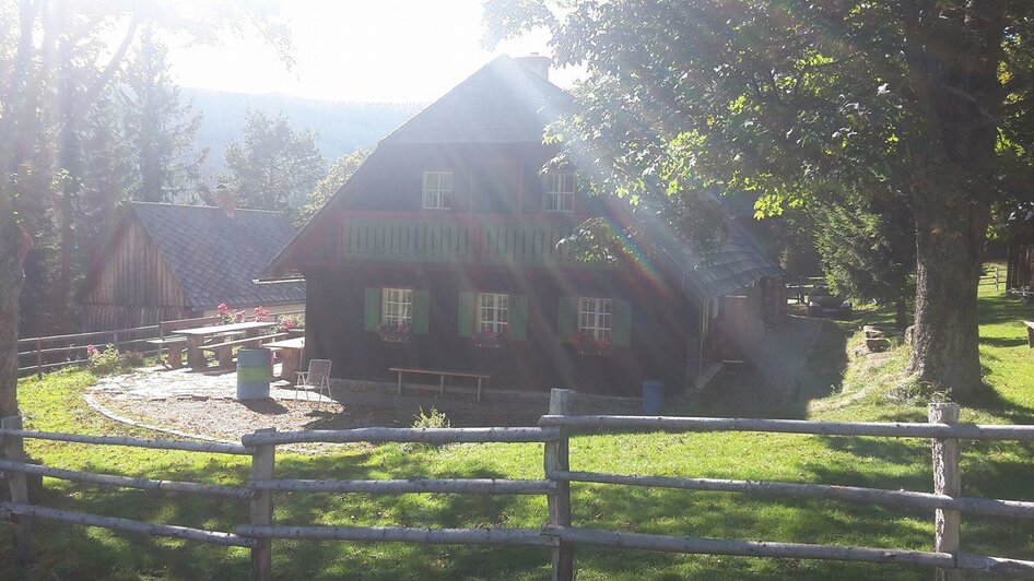 Sonnenschein auf der Alm | © Trahütter Hütte