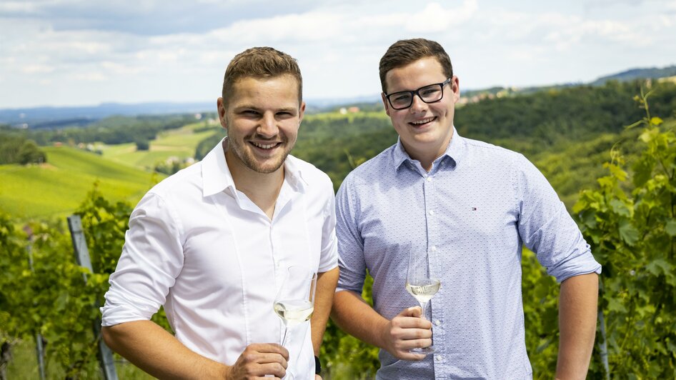 Winzer am Weingut Dietrich vlg. Tischler | © Weingut Dietrich