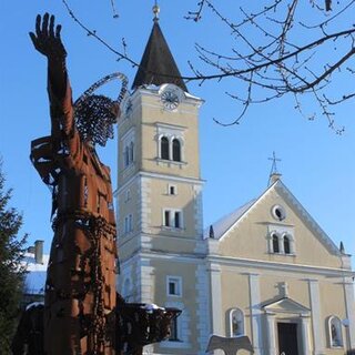 Kirche Tieschen