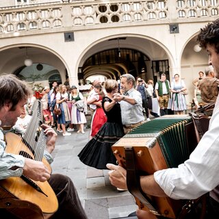 Volksmusik und Tanz beim Aufsteirern in Graz | © Ivents Kulturagentur-Ulrike Rauch