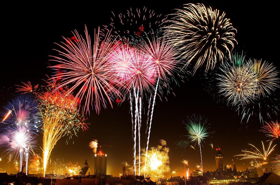 Bauernsilvester am Brucker Hauptplatz | © Pixabay